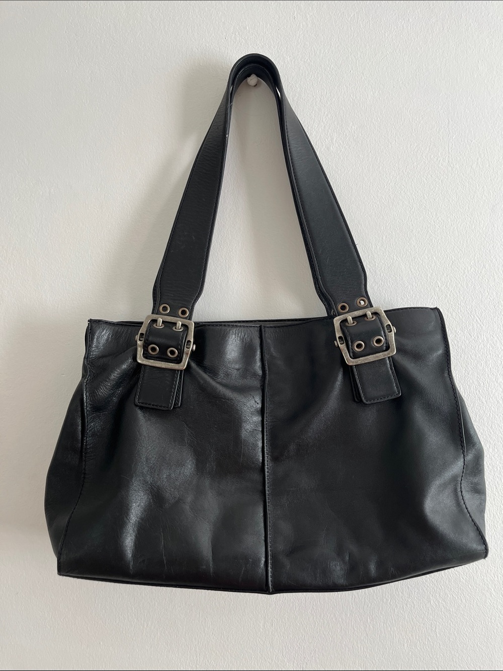 Hype Black Leather Shoulder Bag with Buckle Straps
